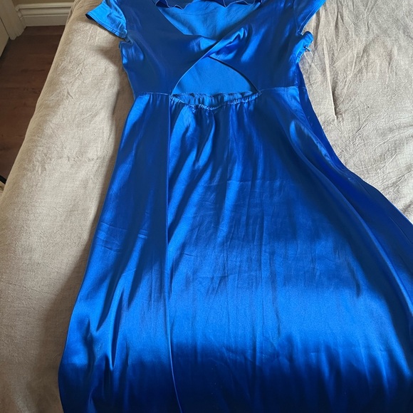 Satin midi dress size small colour royal blue from Amazon - Picture 2 of 2